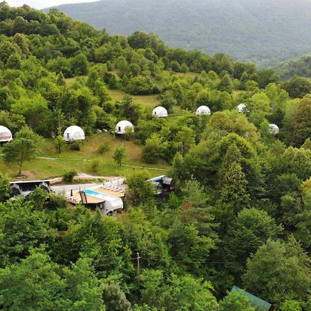 ホテル Glamping Georgia Krikhi アンブロラウリ エクステリア 写真