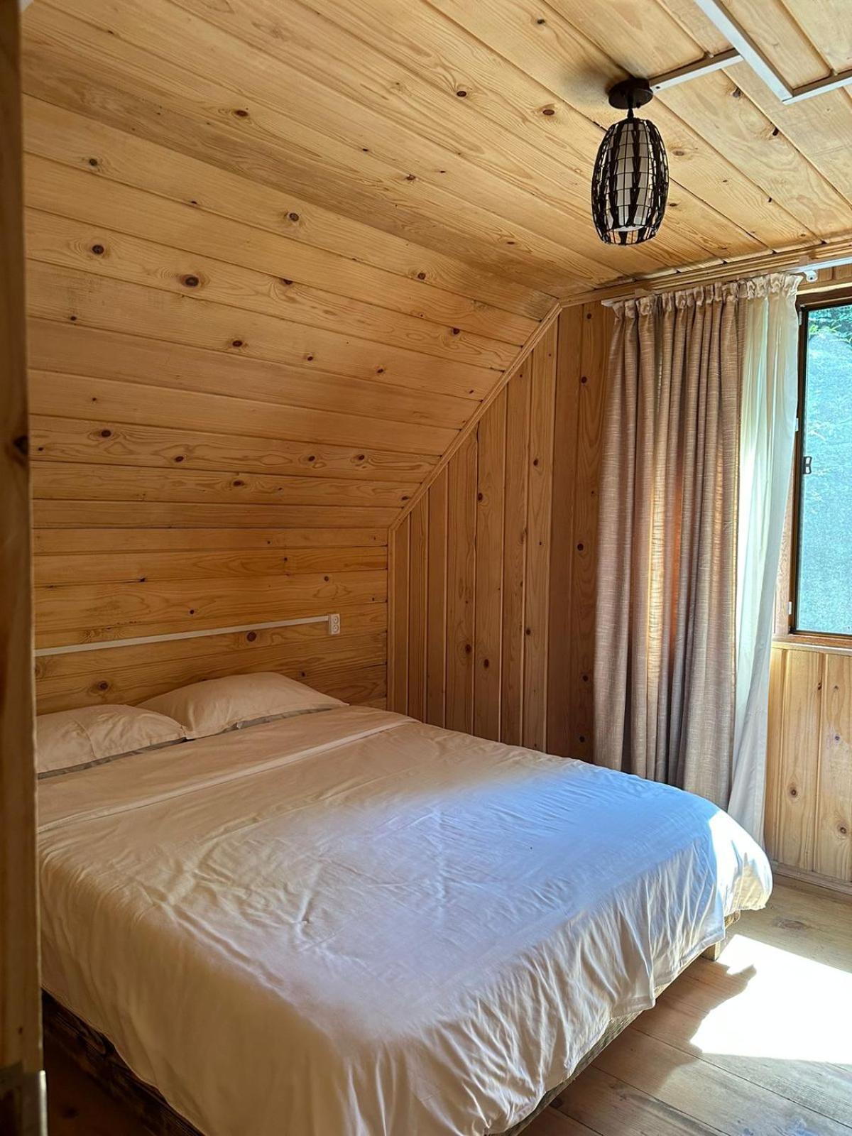 ホテル Glamping Georgia Krikhi アンブロラウリ エクステリア 写真