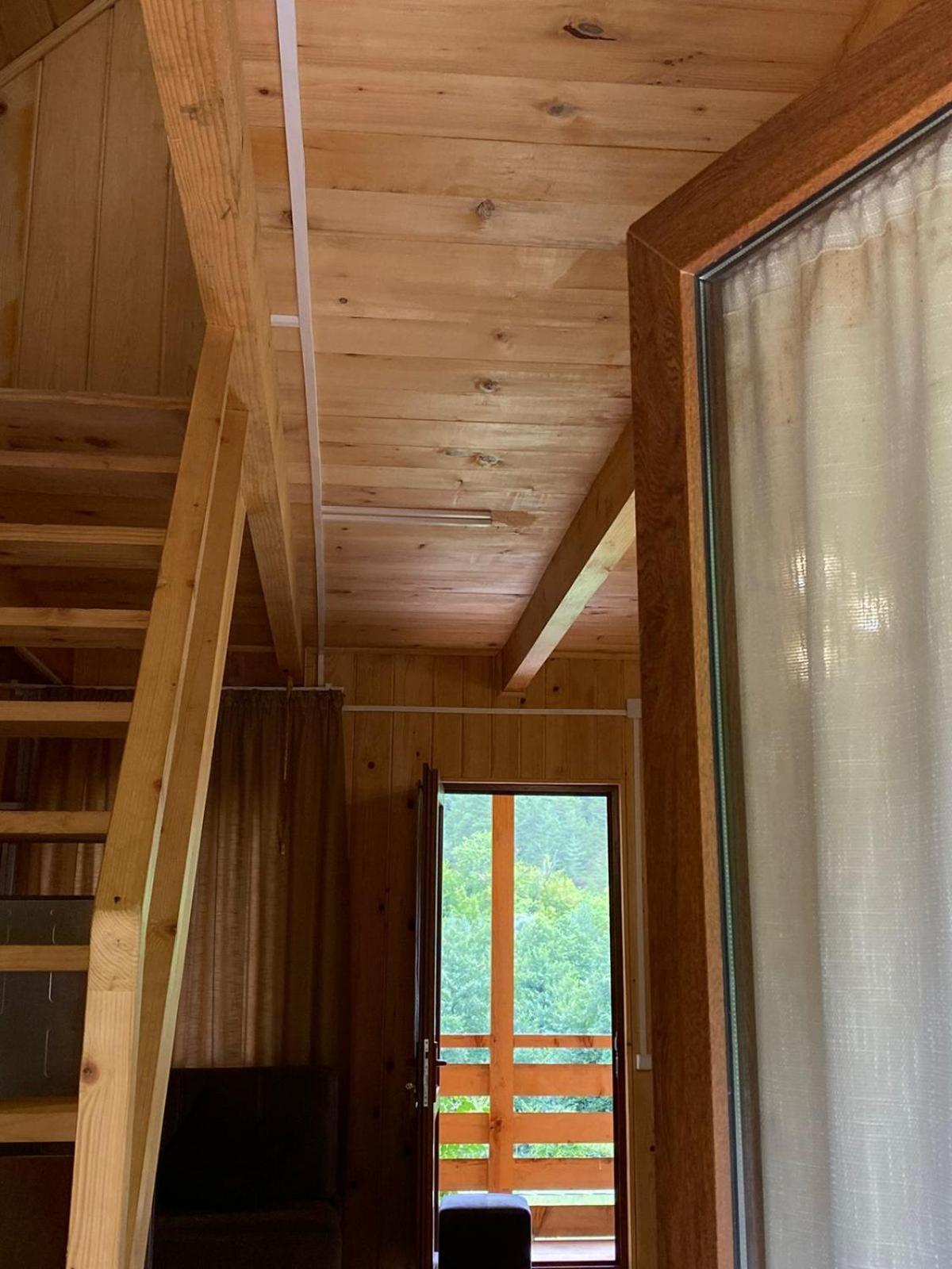 ホテル Glamping Georgia Krikhi アンブロラウリ エクステリア 写真