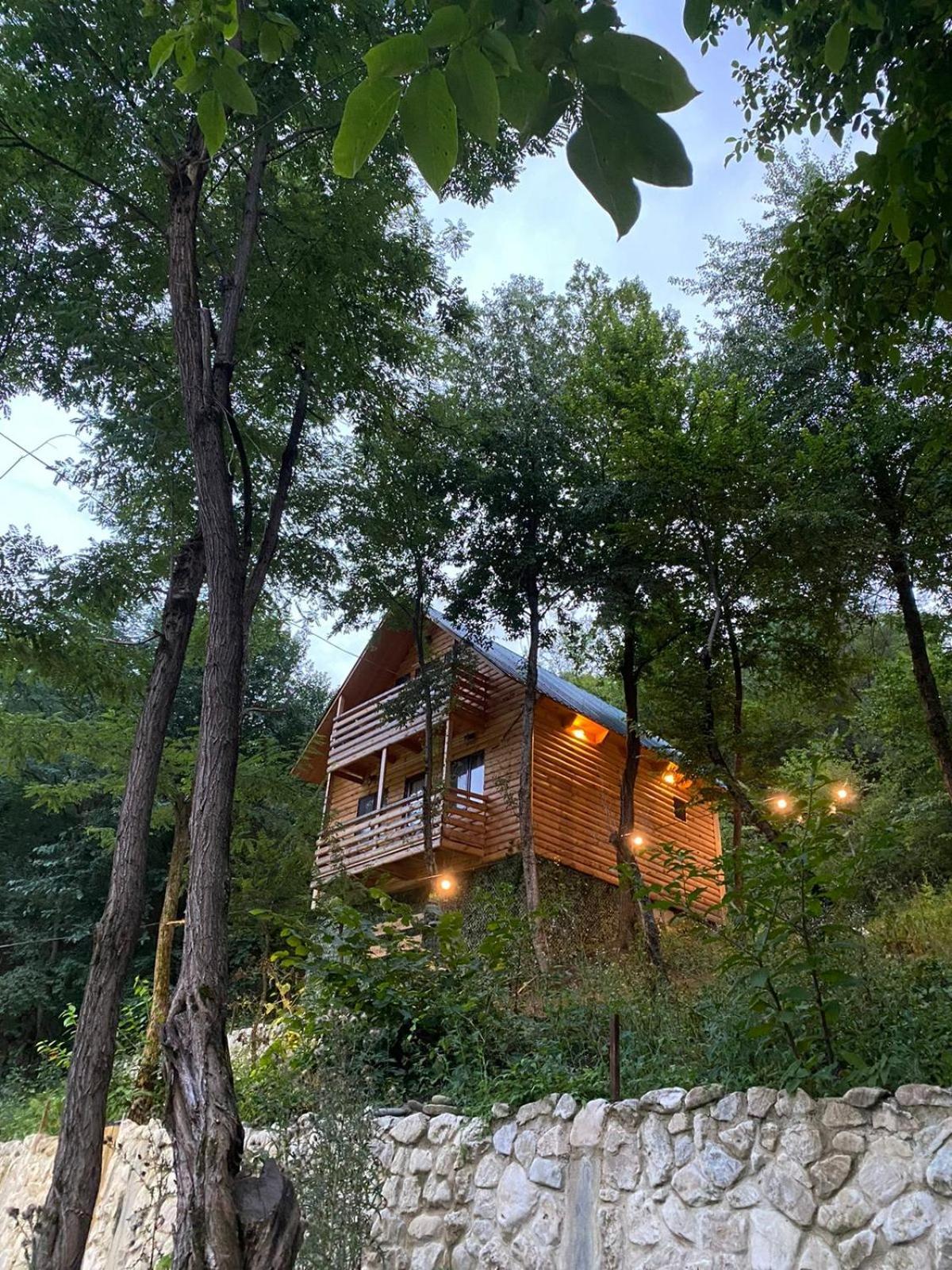 ホテル Glamping Georgia Krikhi アンブロラウリ エクステリア 写真